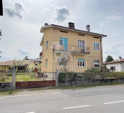 Casa indipendente in Vendita a Tavagnacco Feletto Umberto