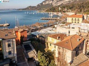 Casa semi indipendente in Via Lungolago Regina Adelaide a Garda