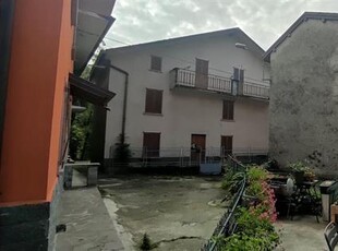 PORZIONE DI CASA - LOCATELLO (BG)