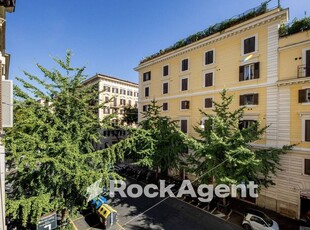 Prestigioso appartamento di 122 m² in vendita Via Fabio Massimo, Roma, Lazio