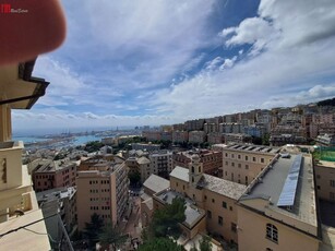 Quadrilocale in affitto a Genova