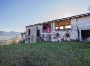 Rustico casale in Sbasindaco in zona Pomaro a Piozzano
