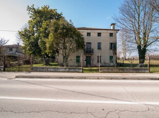 Rustico in Vendita a Campo San Martino Marsango