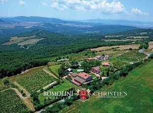 SAN GIMIGNANO, TOSCANA: TENUTA DI 73,3 ETTARI, RESIDENCE IN VENDITA