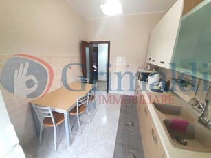 Trilocale in Affitto a Benevento, 550€, 90 m², arredato