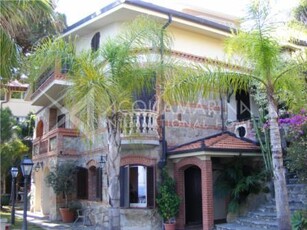 Villa a Sanremo in vendita, vendita villa a Sanremo