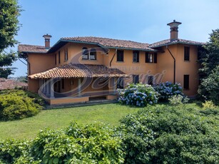 Villa in affitto a Cantù