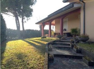 Villa in Vendita a Ceregnano Canale