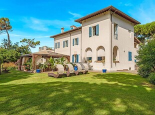 Villa in vendita Via Lungomare di Levante, Massa, Toscana