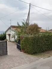 Villetta a schiera nuova a Bella - Villetta a schiera ristrutturata Bella