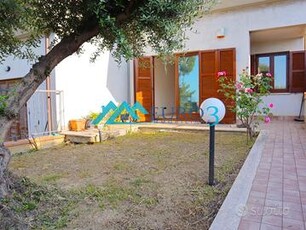 ZONA SANTA LUCIA - Villetta a schiera con giardino