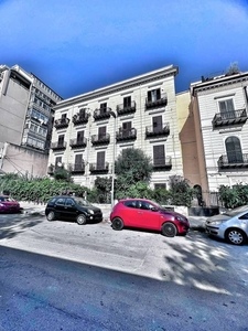 Appartamento in Via Carlo Giackery in zona Fiera a Palermo