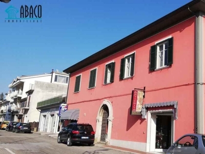 Casa indipendente in Via Roma 192, Mirabella Eclano, 10 locali, 350 m²