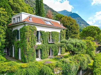 Prestigiosa villa di 1079 mq in vendita, Moltrasio, Italia