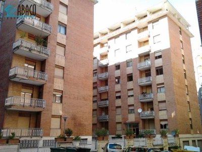 Quadrilocale in Via Fratelli Bisogno, Avellino, 2 bagni, 125 m²