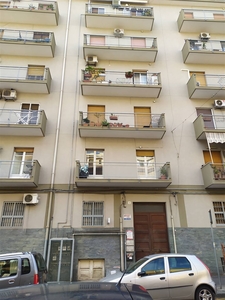 Trilocale in Via Agostino de Cosmi 6 in zona Viale m. Rapisardi - Lavaggi a Catania