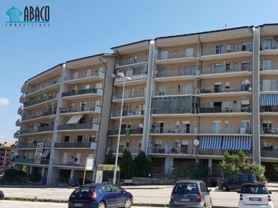 Trilocale in Via Basile 17, Avellino, 1 bagno, 95 m², 6° piano