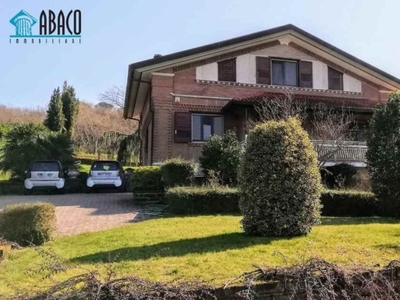 Villa in Contrada Bagnoli s.n.c, Avellino, 6 locali, 4 bagni, garage