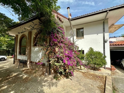 villa indipendente in vendita a CittÃÂ  Sant'Angelo