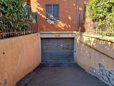 Garage in vendita a Marino via Eugenio Curiel