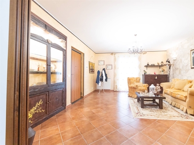 Appartamento in vendita a Belpasso Catania