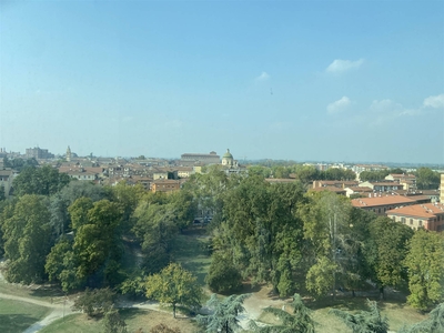 Appartamento in vendita a Piacenza Centro Storico