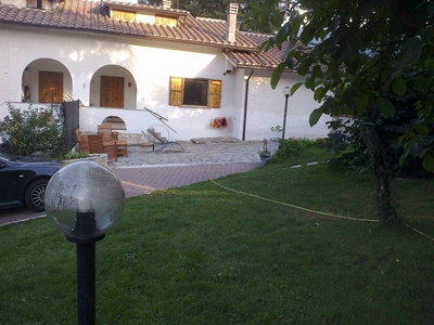 Bifamiliare in Località Villa Immagine a Leonessa