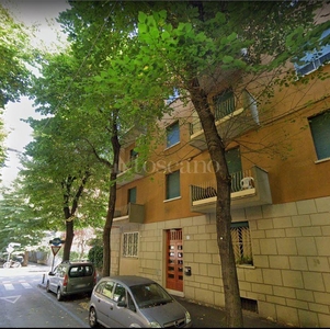 Casa a Bologna in Via Antonio Bondi, Mazzini