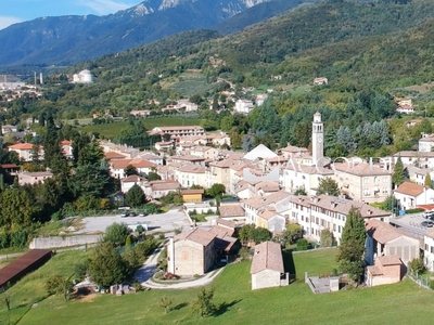 Terreno in vendita a Cavaso del Tomba