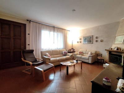 Villa a schiera in ottime condizioni in zona Pistoia Ovest a Pistoia