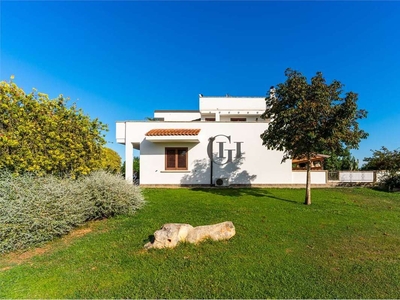 Villa in vendita 4 Stanze da letto a San Cesario Di Lecce