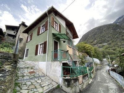 villa indipendente in vendita a Champdepraz