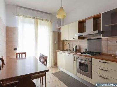 Appartamenti Vignate Via Sant'Ambrogio 7 cucina: A vista,