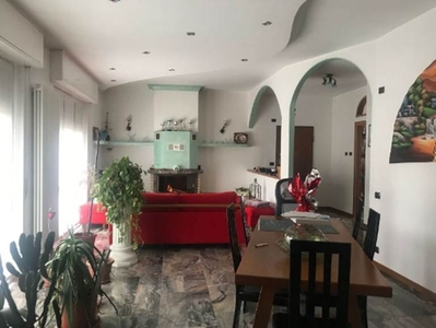 Appartamento in vendita a Inverigo Como