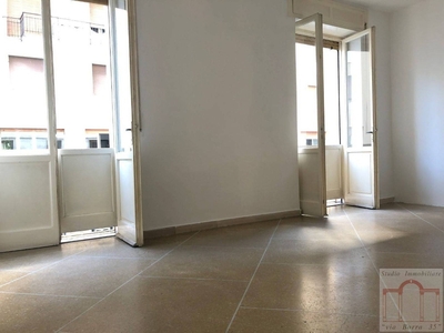 Appartamento in Via Grande, Livorno, 6 locali, 1 bagno, 129 m²
