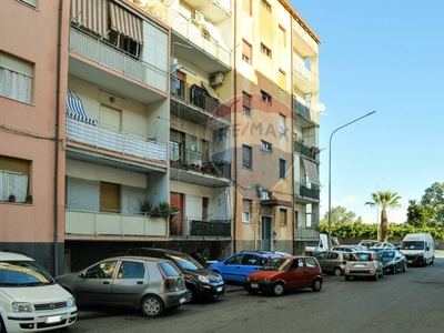 Bilocale in Via marcello mastroianni, Catania, 1 bagno, 80 m²
