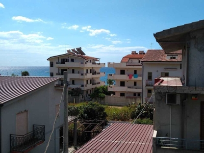 Casa indipendente in Corso Umberto, Bova Marina, 6 locali, 150 m²