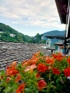 FIUMALBO CENTRO caratteristica porzione di casa in sasso