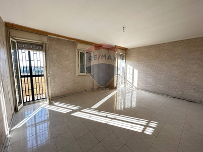 Quadrilocale in Viale Bummacaro, Catania, 1 bagno, posto auto, 107 m²