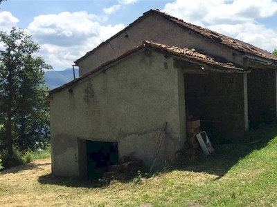Rustico casale in vendita a Fanano zona Trentino