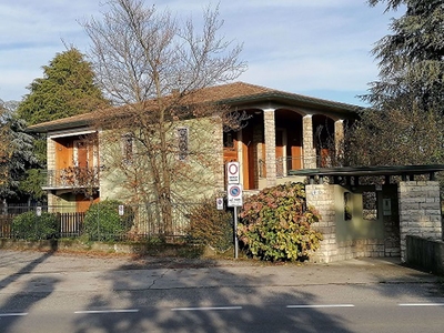 Villa in vendita Cremona