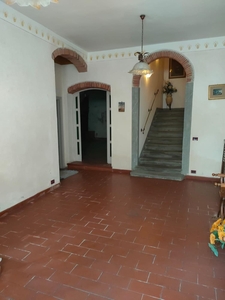 Casa indipendente con terrazzo, San Giuliano Terme ripafratta