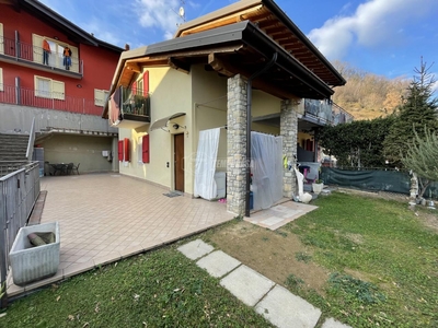 Villa in vendita a Adrara San Martino