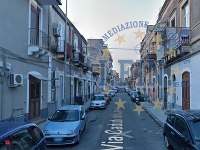 Appartamento in Vendita in Via caduti del lavoro a Catania