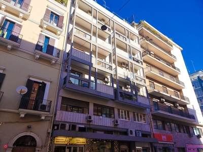 Appartamento in Vendita in Via Prospero Petroni 9 a Bari