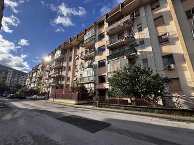 Appartamento in Via Campania 8, Angri, 2 bagni, 131 m², 3° piano