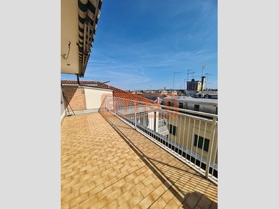 Attico in Vendita a Treviso, 380'000€, 180 m²