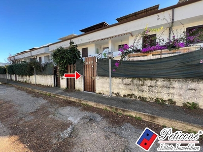 Bilocale in Via Borgo Sant'Antonio, Fondi, 1 bagno, giardino privato