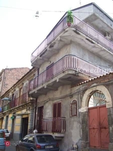 Casa Bi/Trifamiliare in Vendita in a Catania