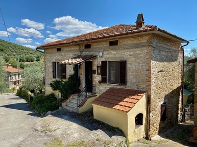 Casa singola in vendita a Panicale Perugia Casalini